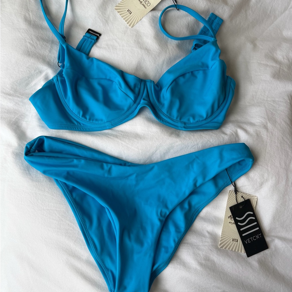 Vetchy Blue Underwire Women’s Bikini Set